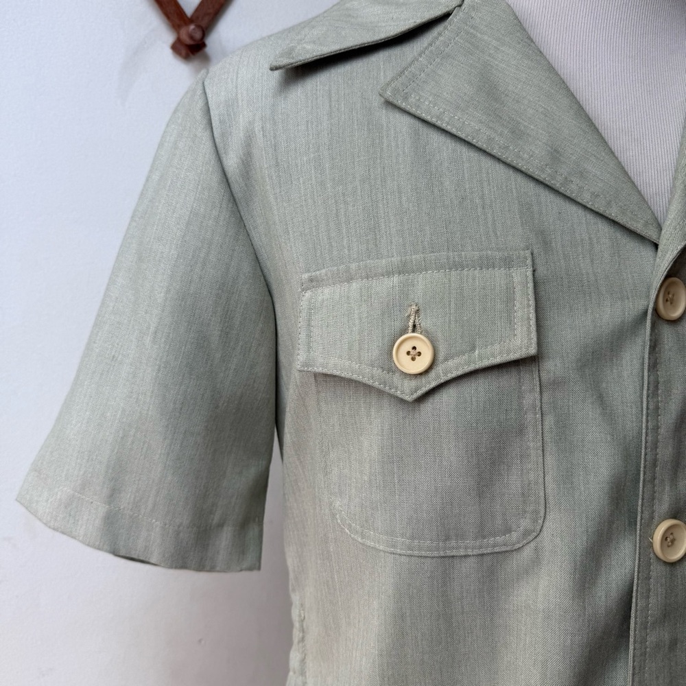 Retro Sage Green 4 Pocket Safari Button-Up Shirt - Picture 3 of 13